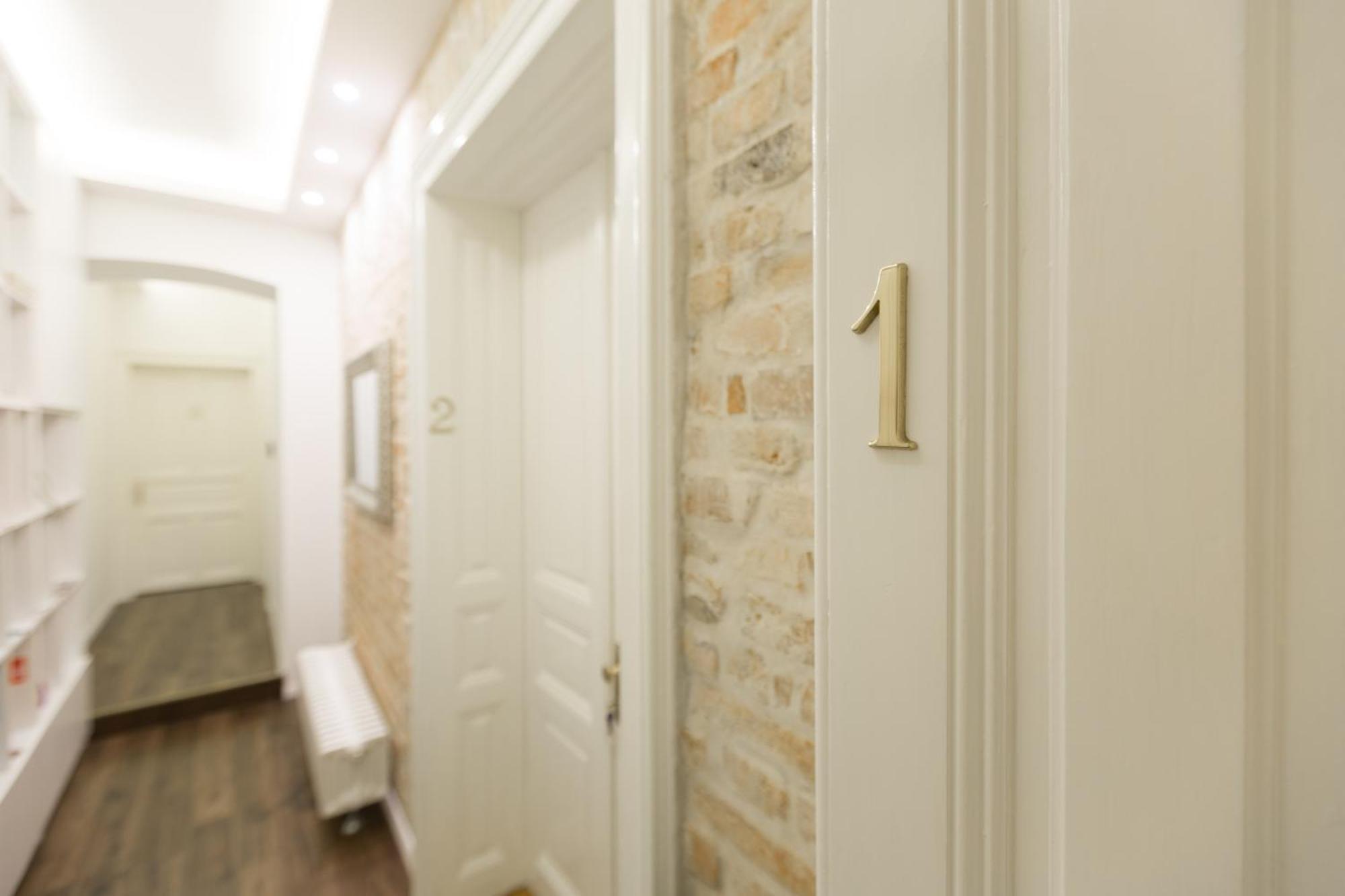 Aurelia Antik Apartments & Rooms, Zagreb City Center Eksteriør bilde